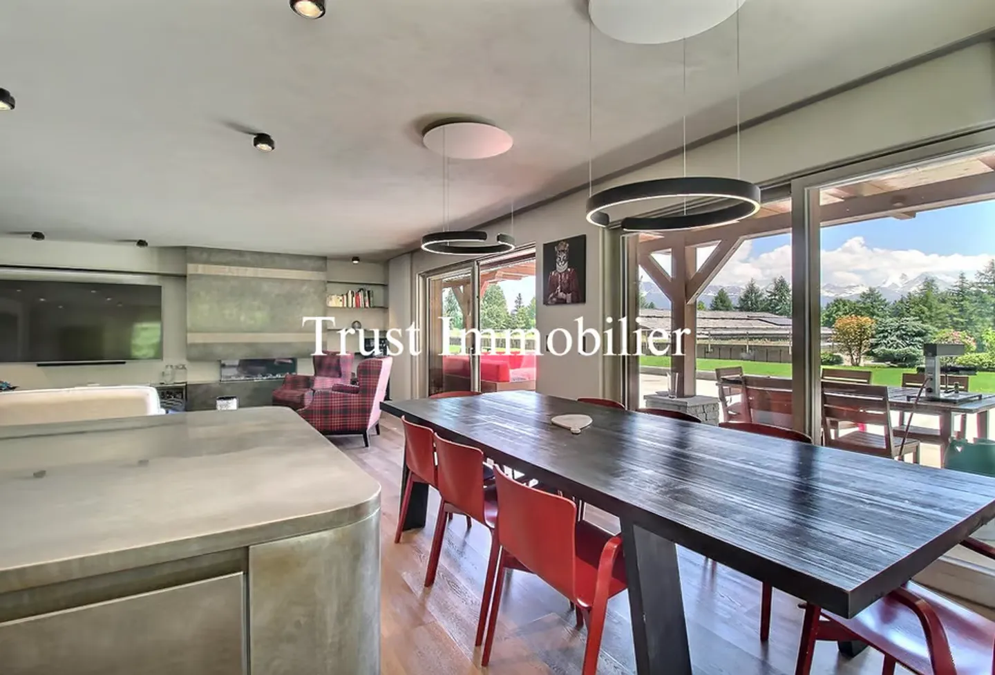 5000. Luxurious 270 m2 apartment in the center of Crans - Photo 5 of 13