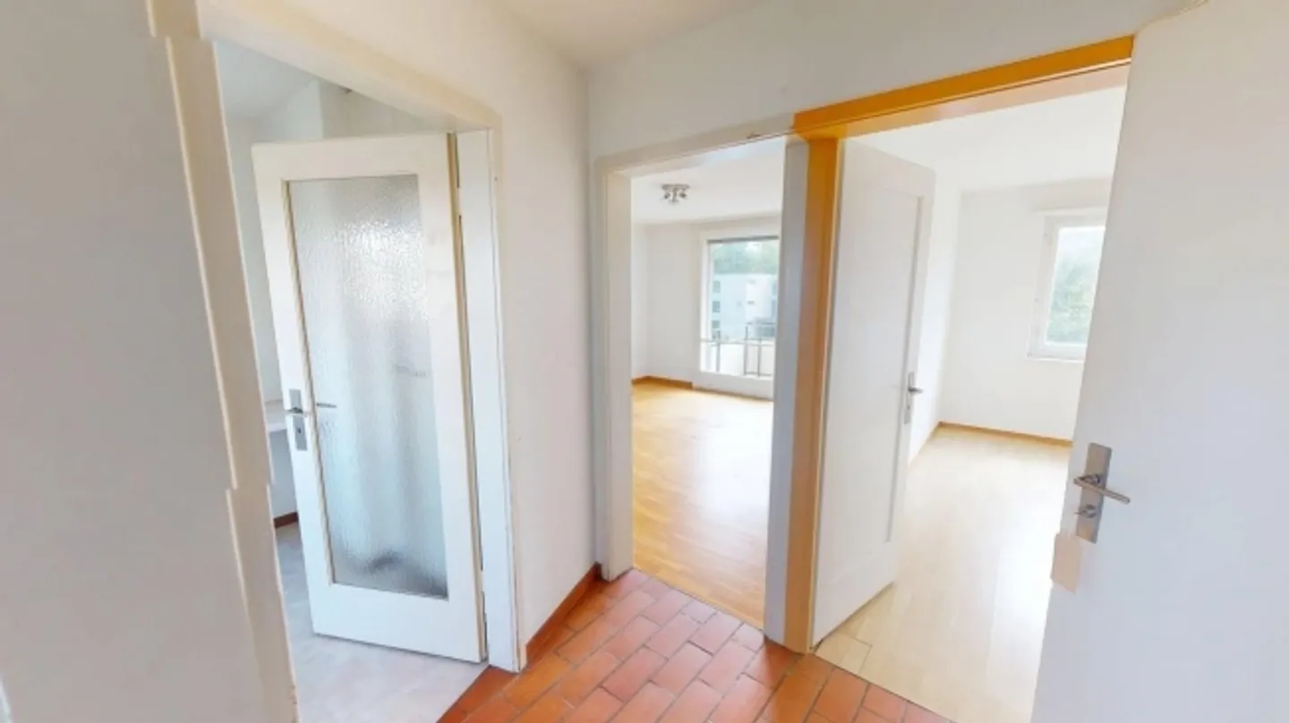 Appartement lumineux de 4 pièces à louer temporairement à Zürich-Oerlikon (jusqu'au 31.03.2026) - Photo 10 sur 13