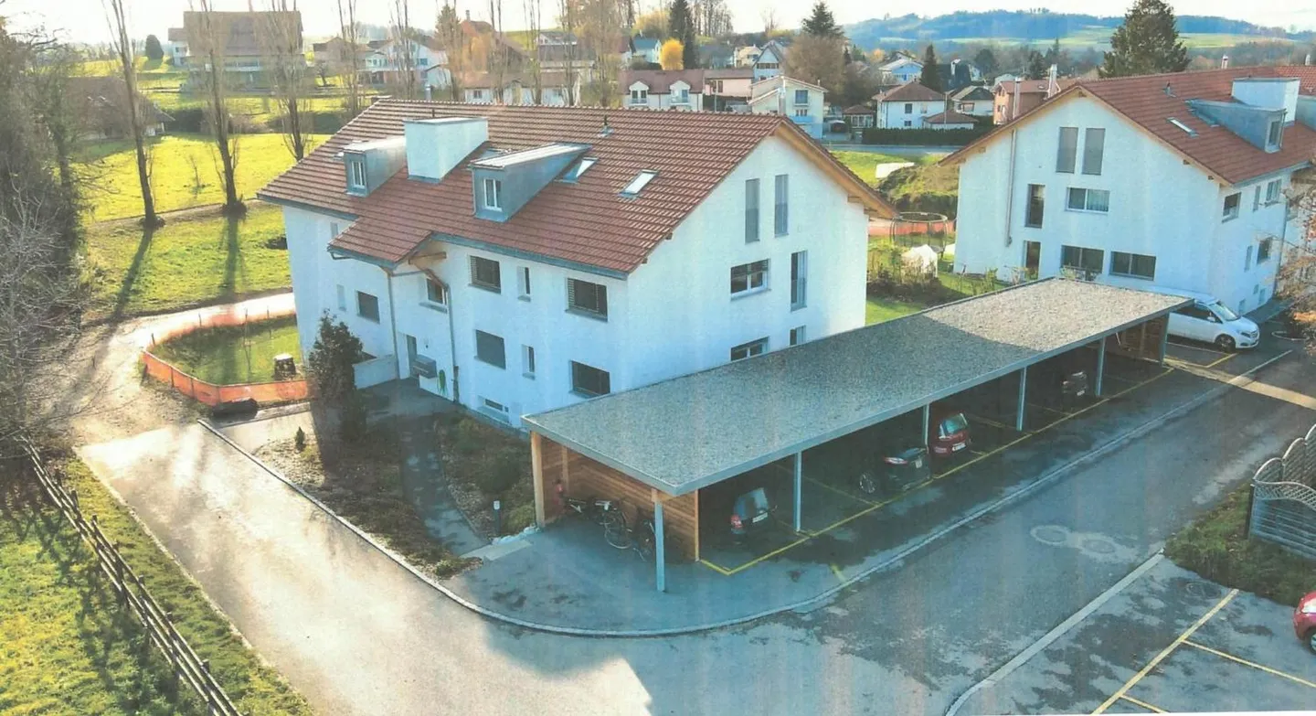 Appartamento luminoso di 4,5 stanze - quartiere tranquillo - disponibile immediatamente - Foto 1 di 5