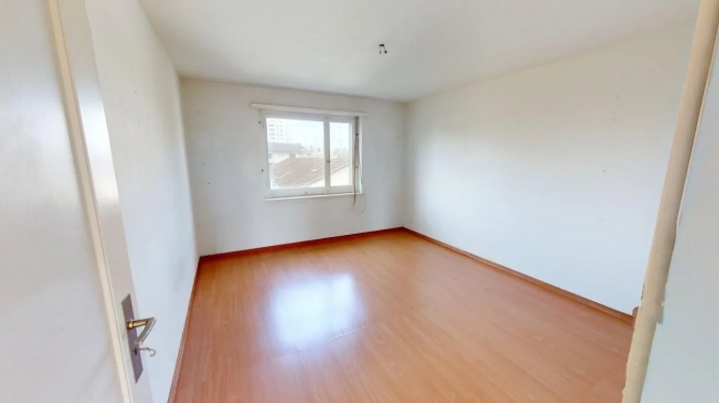 Appartement lumineux de 4 pièces à louer temporairement à Zürich-Oerlikon (jusqu'au 31.03.2026) - Photo 9 sur 13