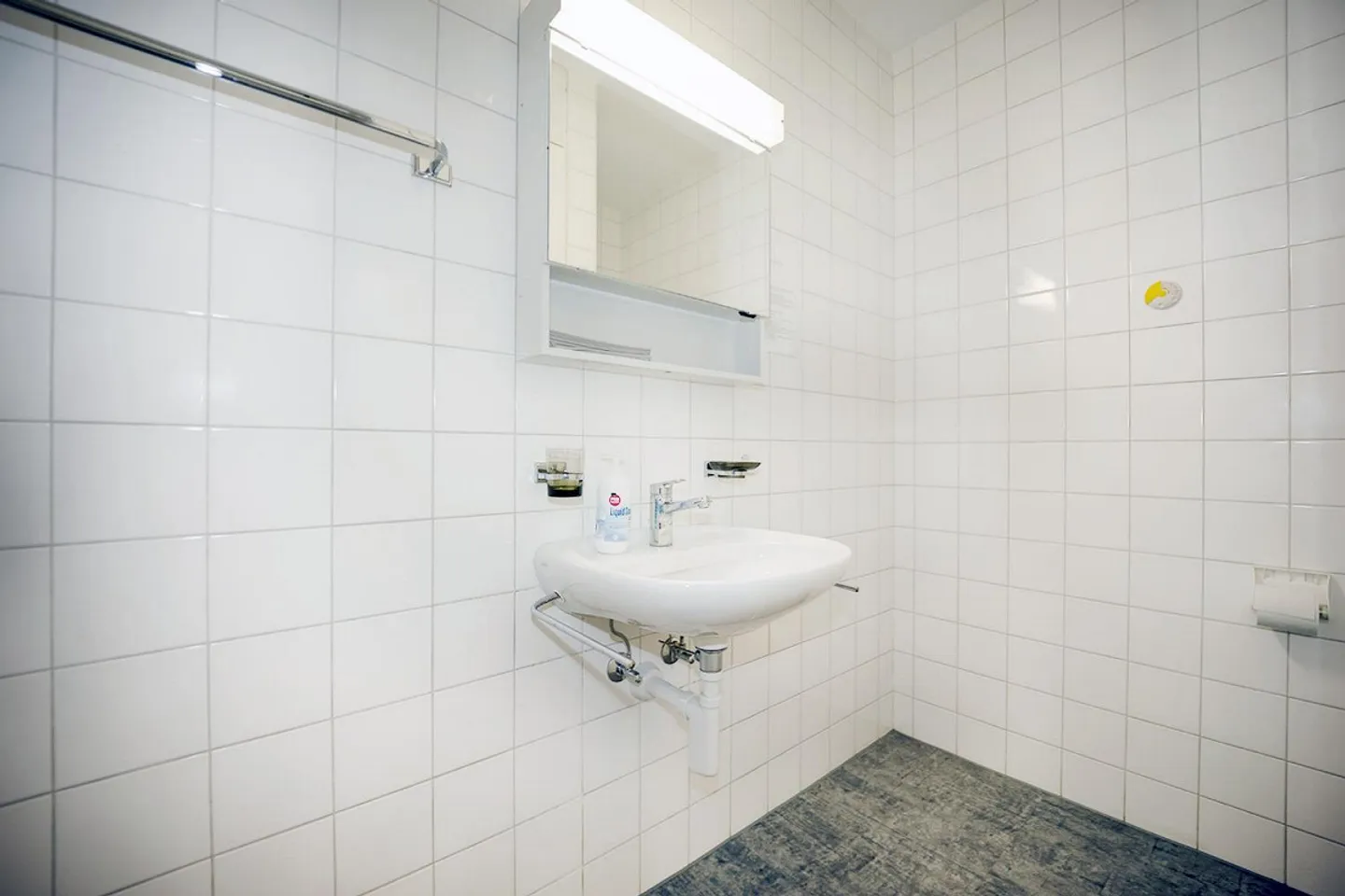 Attractive multifunctional commercial and office spaces in Mellingen - Photo 13 of 15