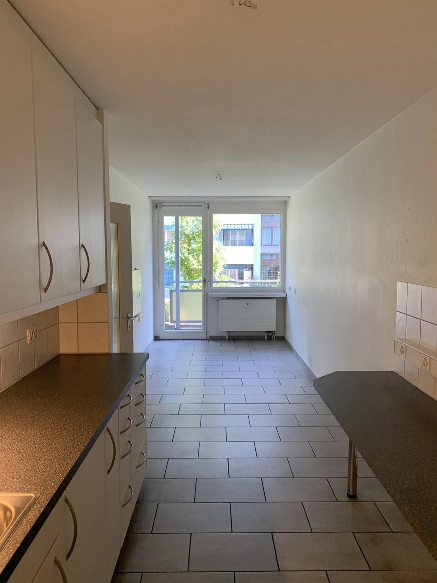 Spazio per uffici/pratiche con opzioni di design flessibili a Gundeli - Foto 6 di 13