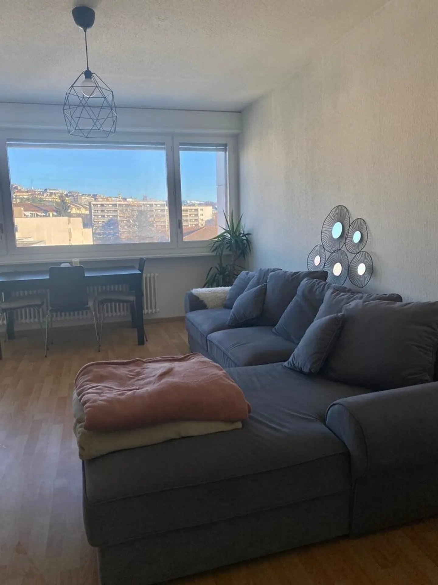 Splendido appartamento ristrutturato nel centro di Malley - Foto 2 di 8