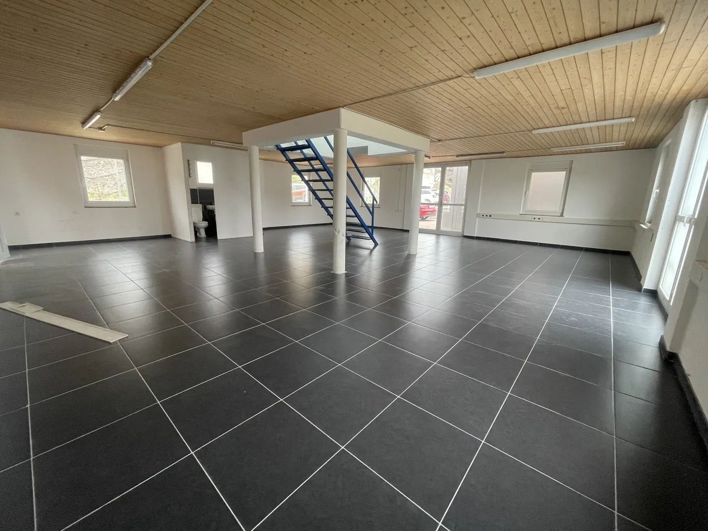 Espace de vente - Photo 9 sur 12