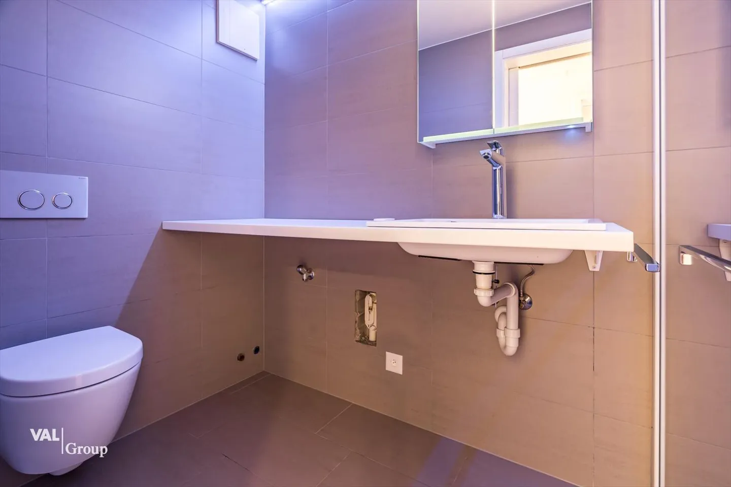 Appartement penthouse exclusif de 5,5 pièces avec grand balcon dans le meilleur emplacement à Naters - Photo 12 sur 13