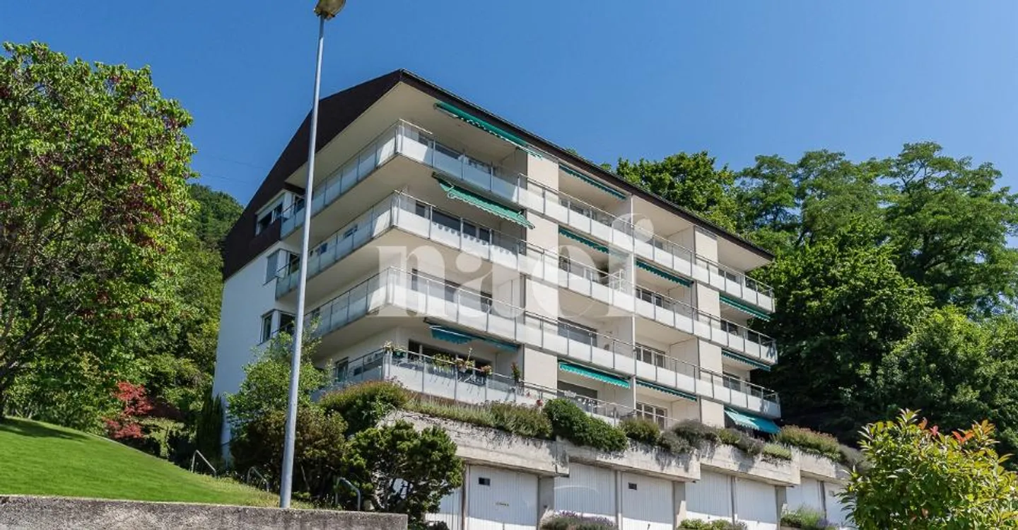 4.5-room duplex apartment with panoramic lake view for sale in Chardonne - Photo 1 of 12