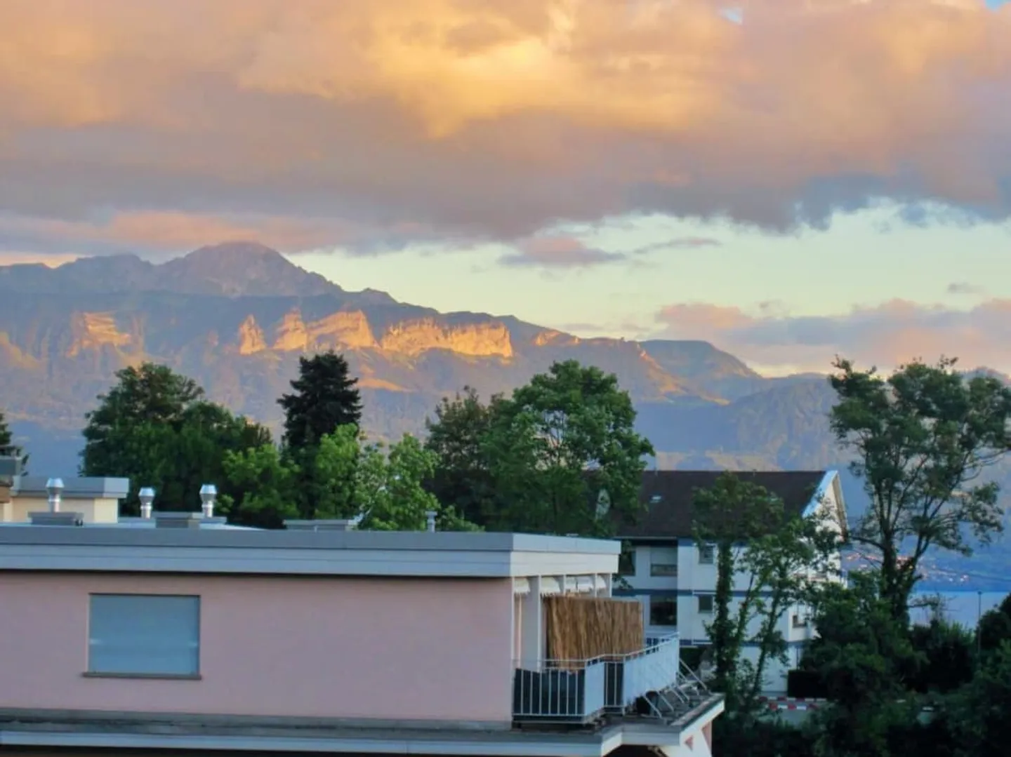 2.5-room apartment in Lausanne East - Photo 2 of 9