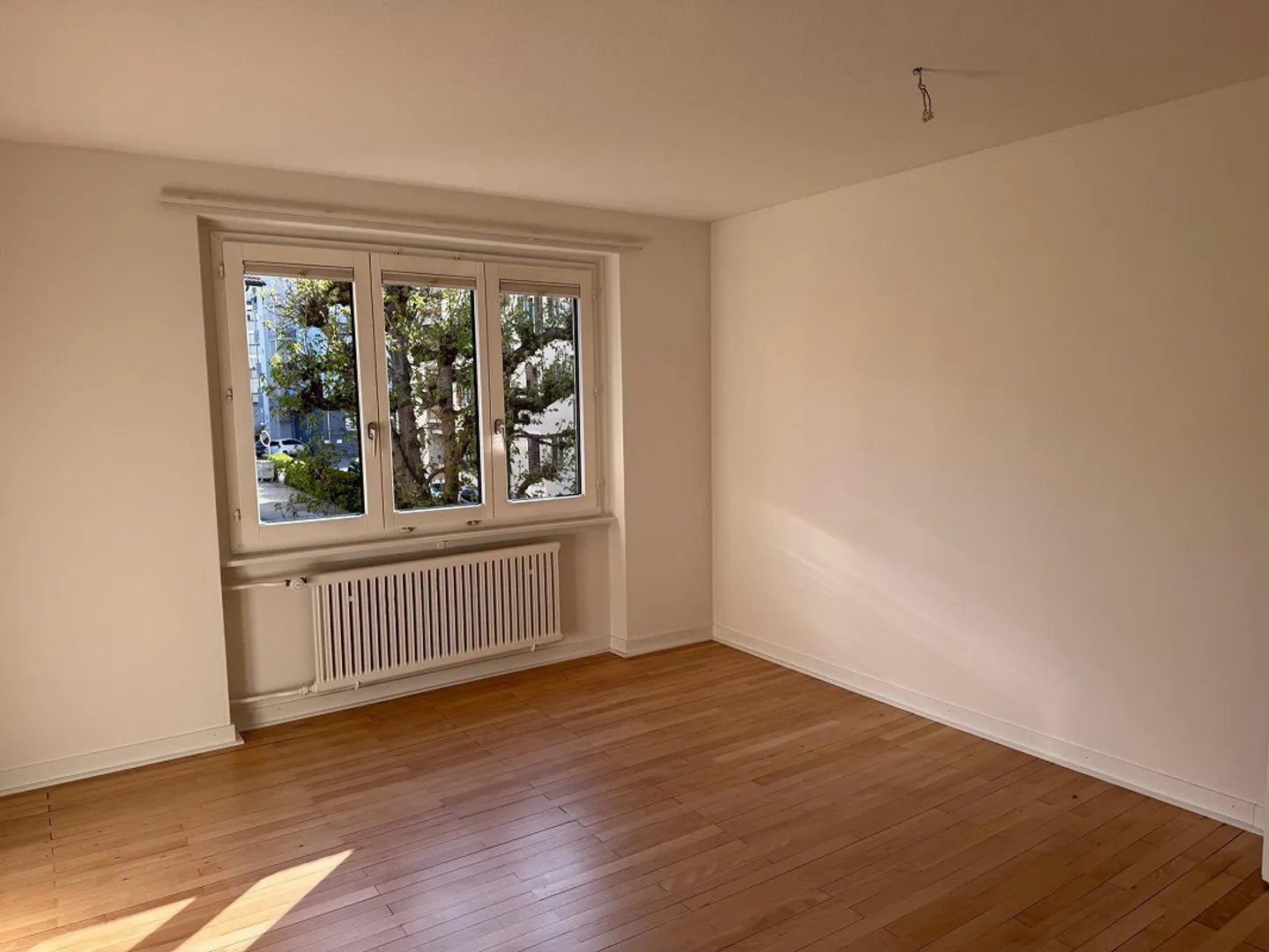 Charming 3-room apartment with two balconies in the Maihof district - Photo 10 of 20