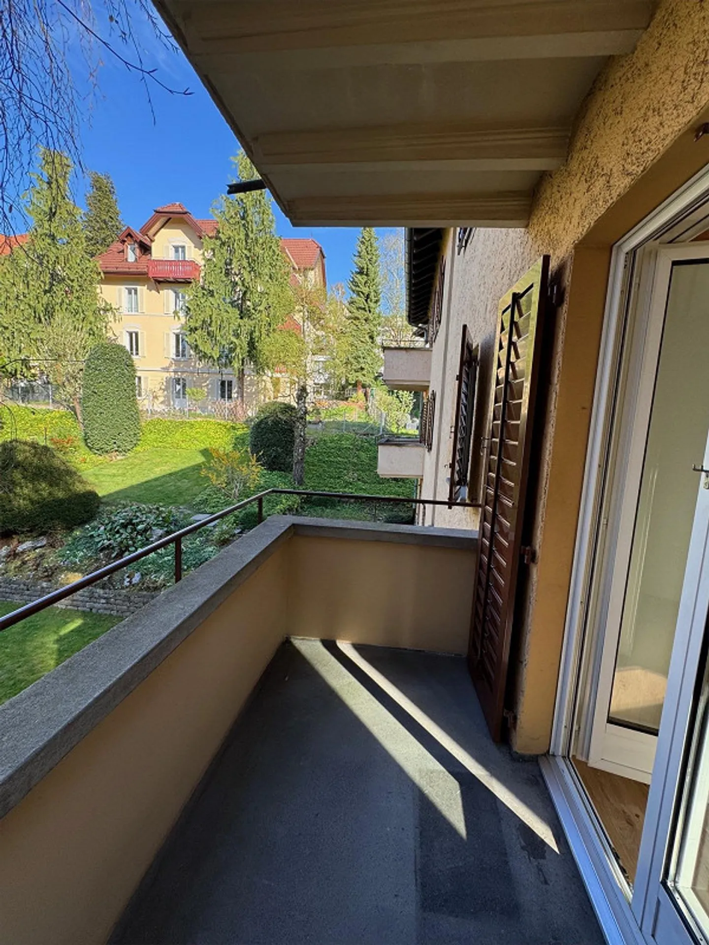 Charming 3-room apartment with two balconies in the Maihof district - Photo 16 of 20