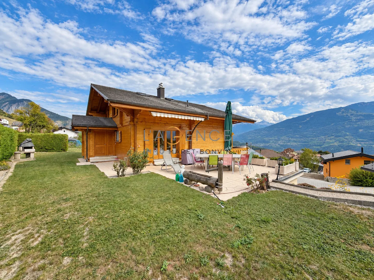 Erde | Charaktervilla-Chalet mit unabhängigem Raum - Foto 1 von 13