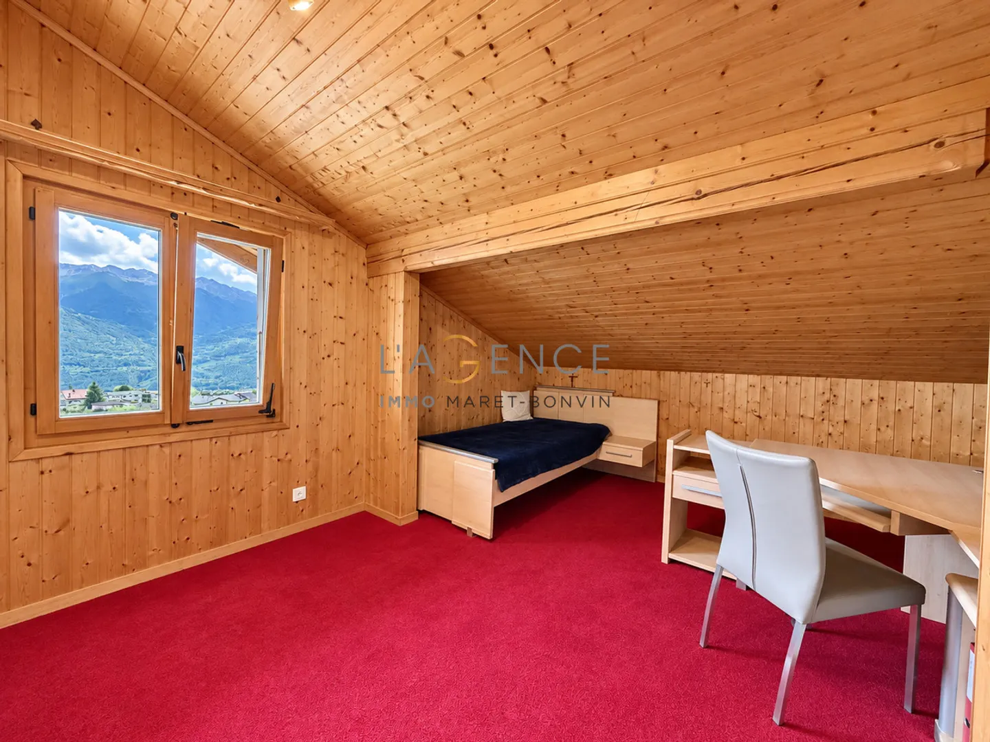 Erde | Charaktervilla-Chalet mit unabhängigem Raum - Foto 7 von 13