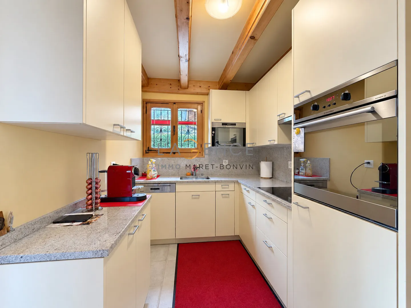 Erde | Charaktervilla-Chalet mit unabhängigem Raum - Foto 5 von 13