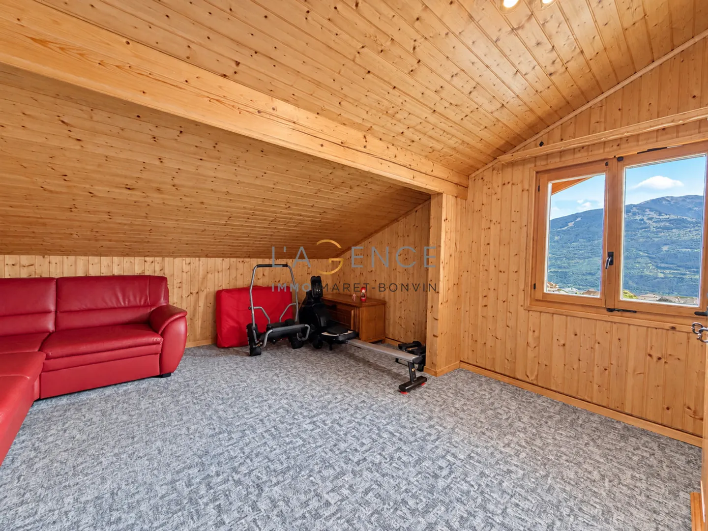 Erde | Charaktervilla-Chalet mit unabhängigem Raum - Foto 8 von 13