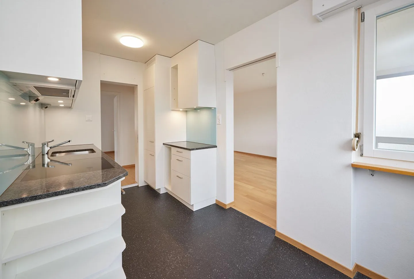 Immeuble résidentiel et commercial - Photo 16 sur 26