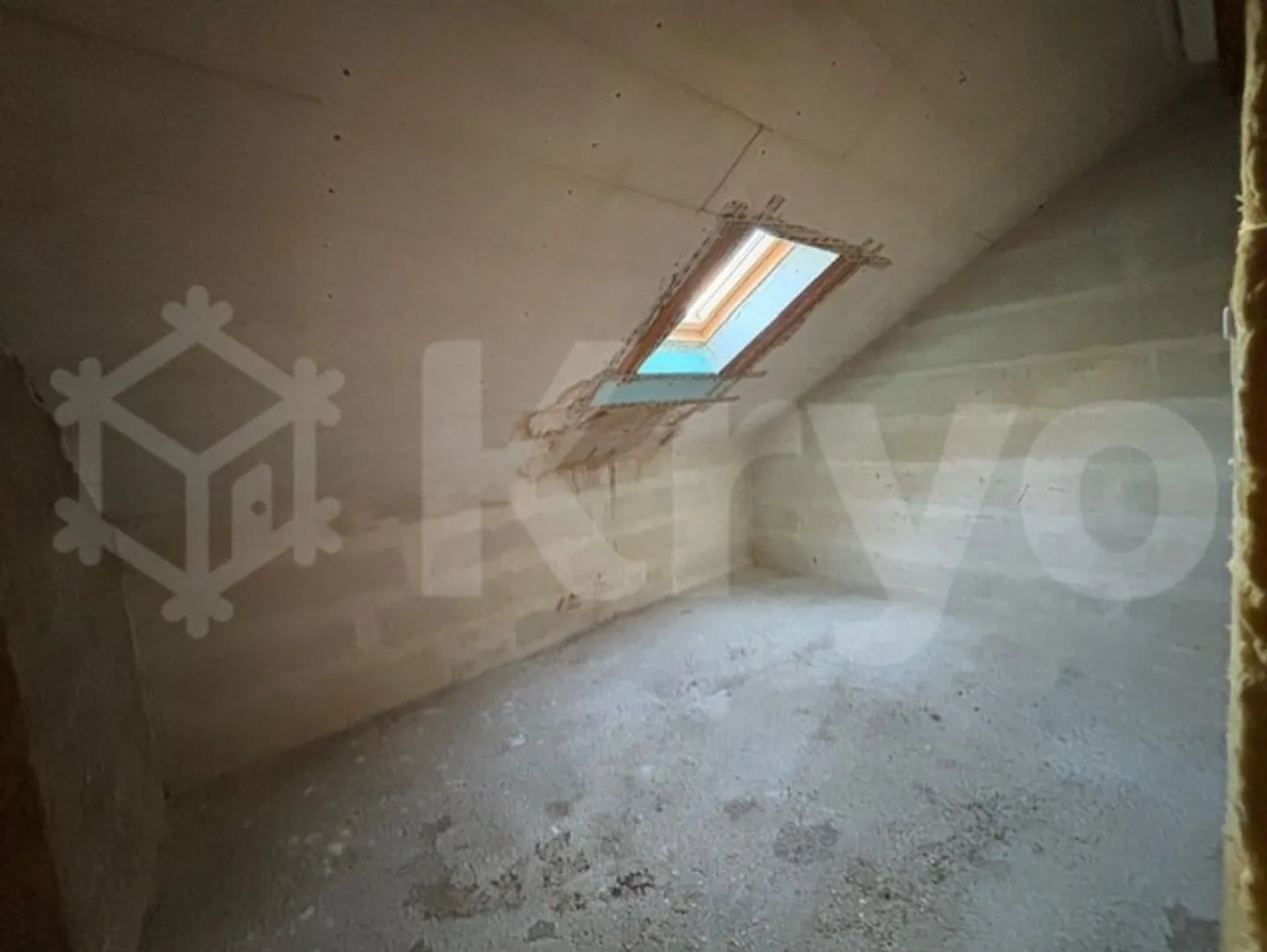 Appartamento di 4 locali in quartiere soleggiato in affitto - Foto 2 di 12