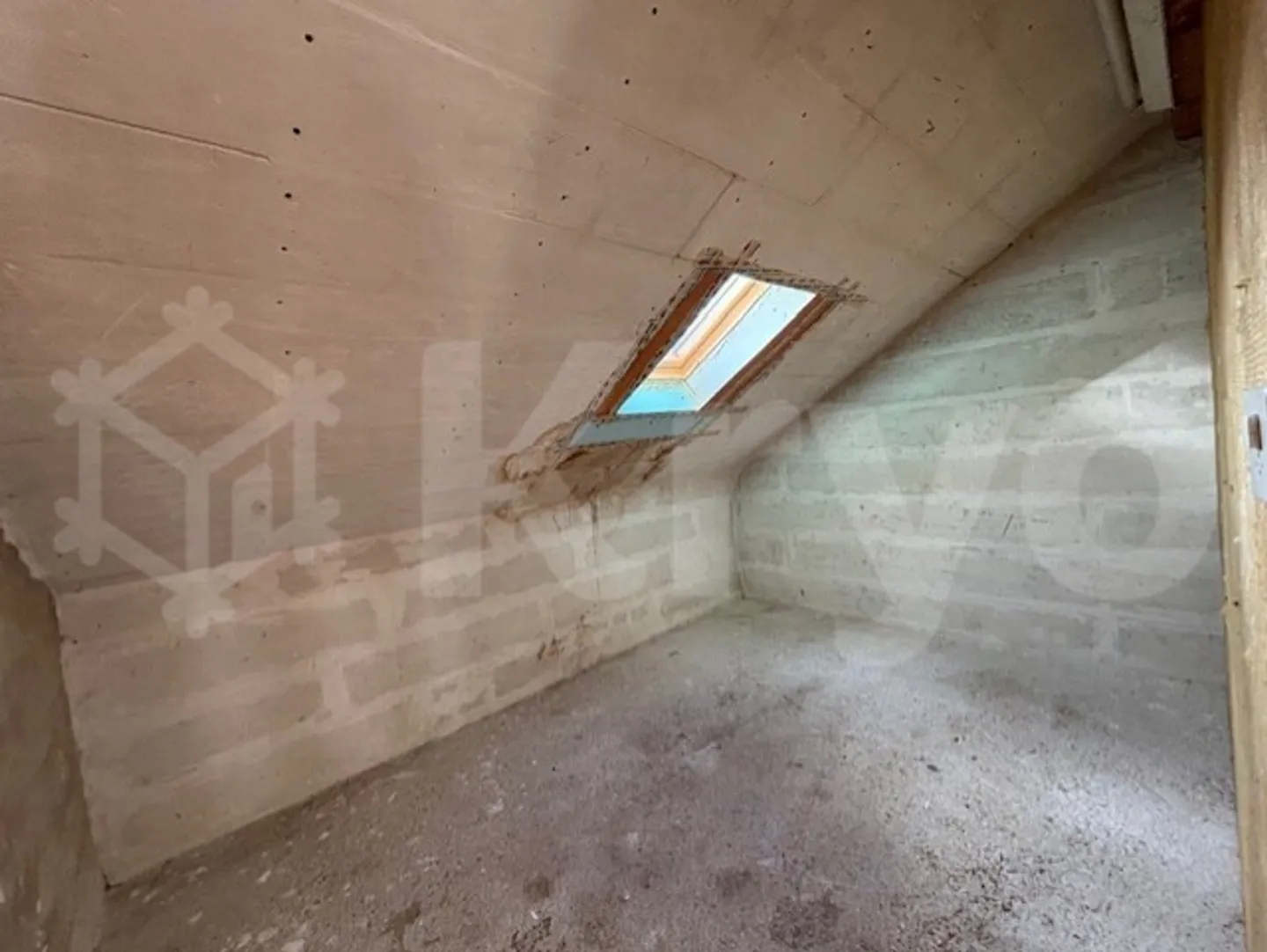 Appartamento di 4 locali in quartiere soleggiato in affitto - Foto 5 di 12