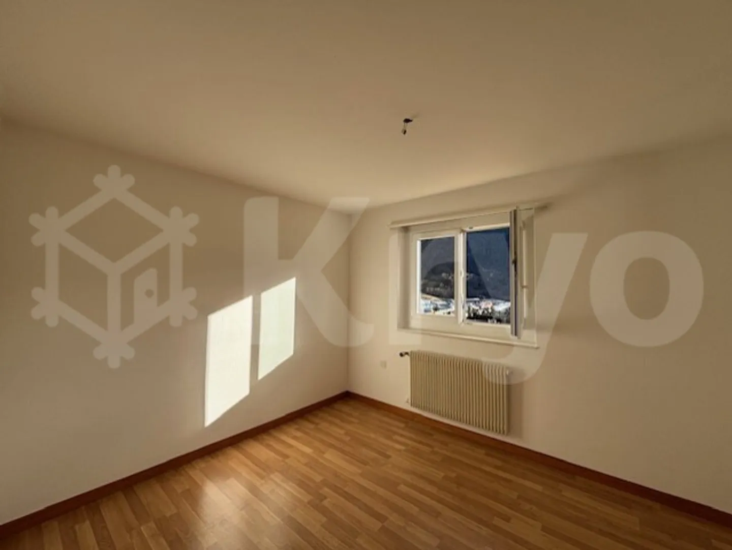 Appartamento di 4 locali in quartiere soleggiato in affitto - Foto 6 di 12