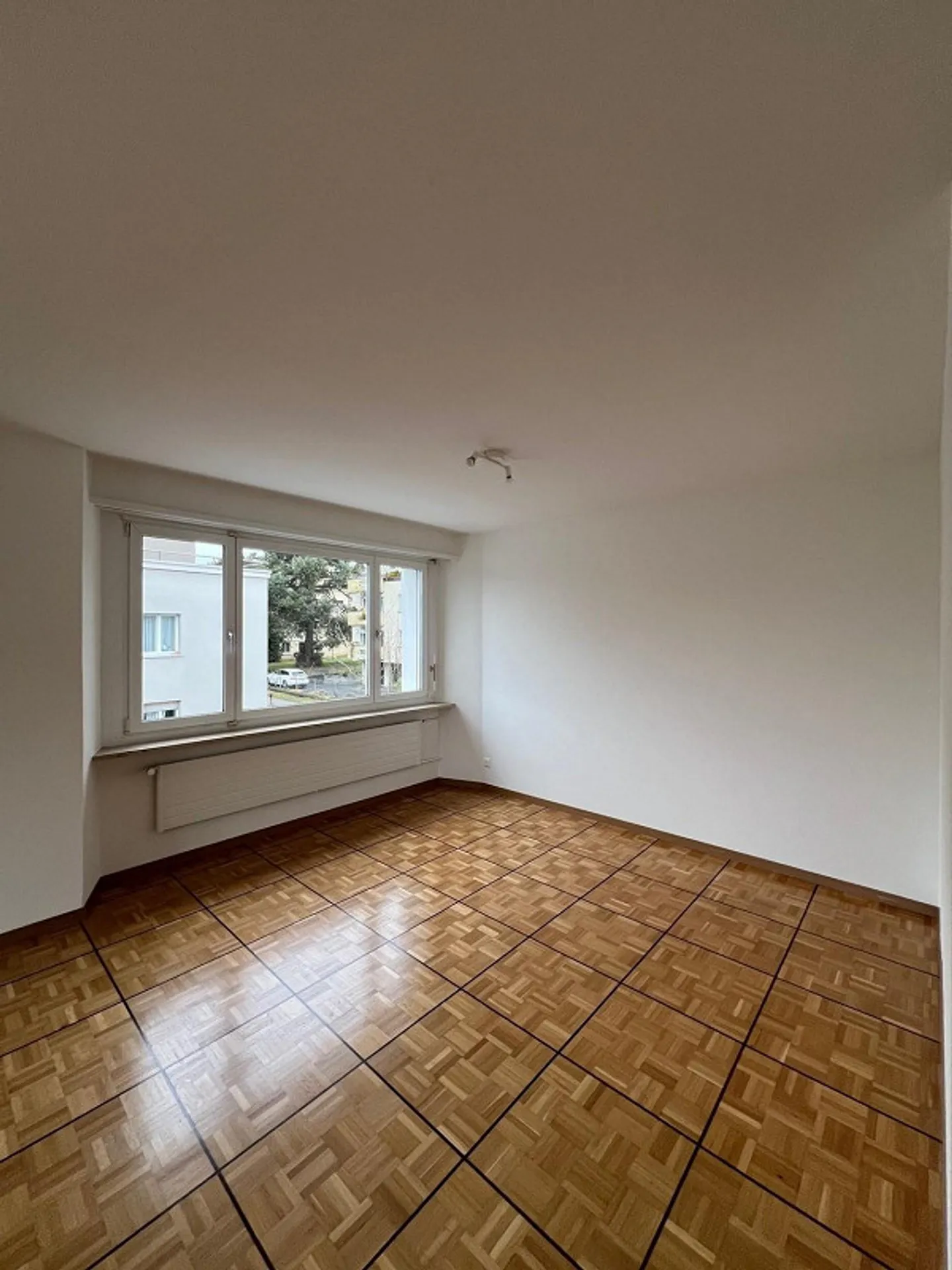 Geräumige Wohnung in ruhiger Lage - Foto 6 von 6