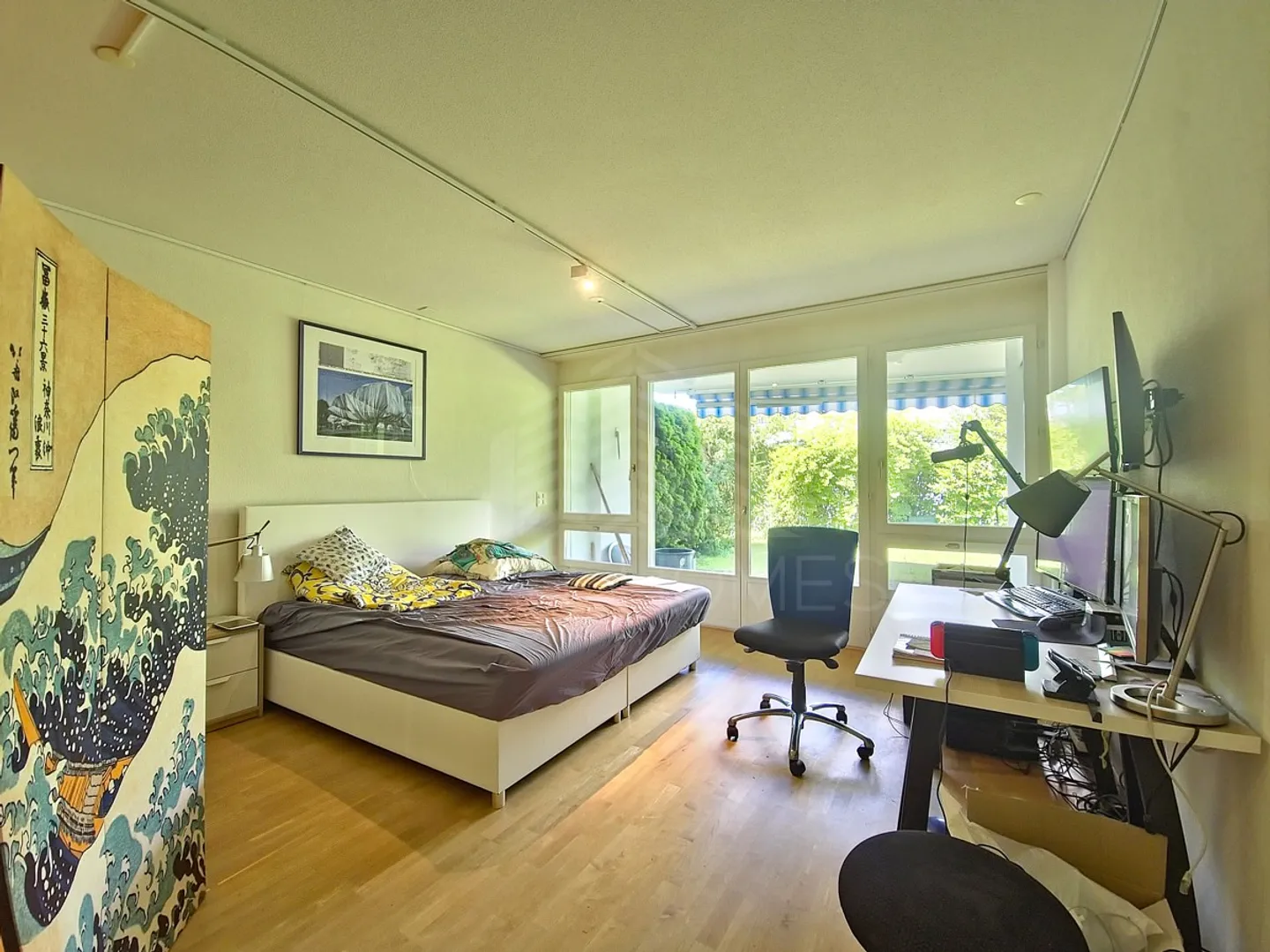 Appartamento Loft Elegante con Giardino Privato e Concetto di Spazio Flessibile - Foto 3 di 6