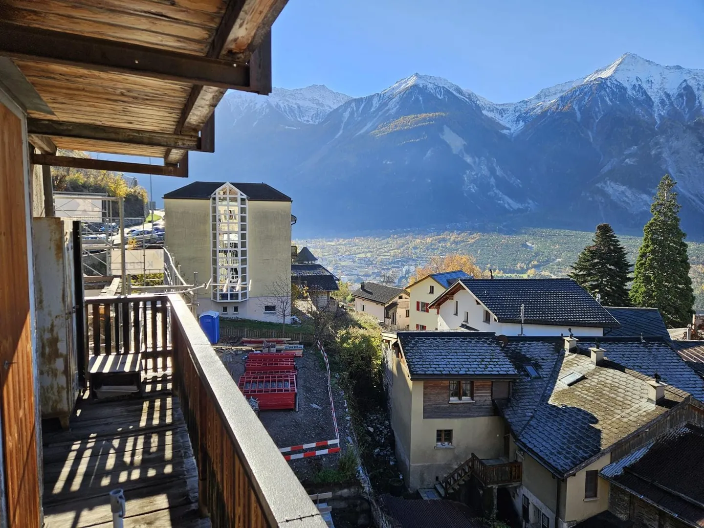 Charmantes Renovierungsprojekt in Leuk - Foto 1 von 13