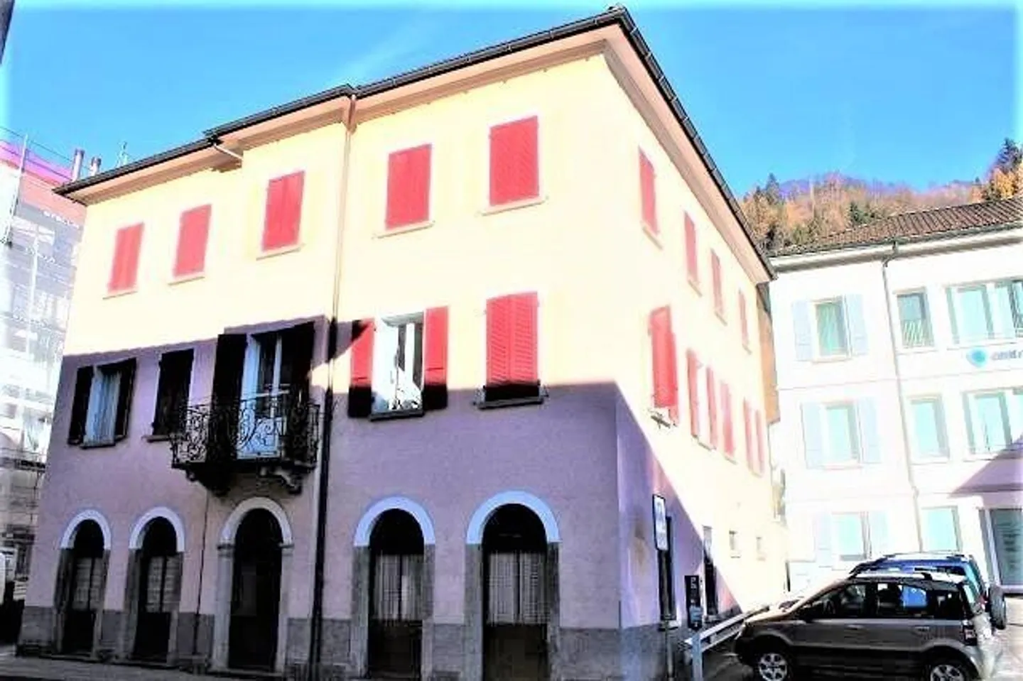 Charmantes Mehrfamilienhaus - Foto 2 von 13