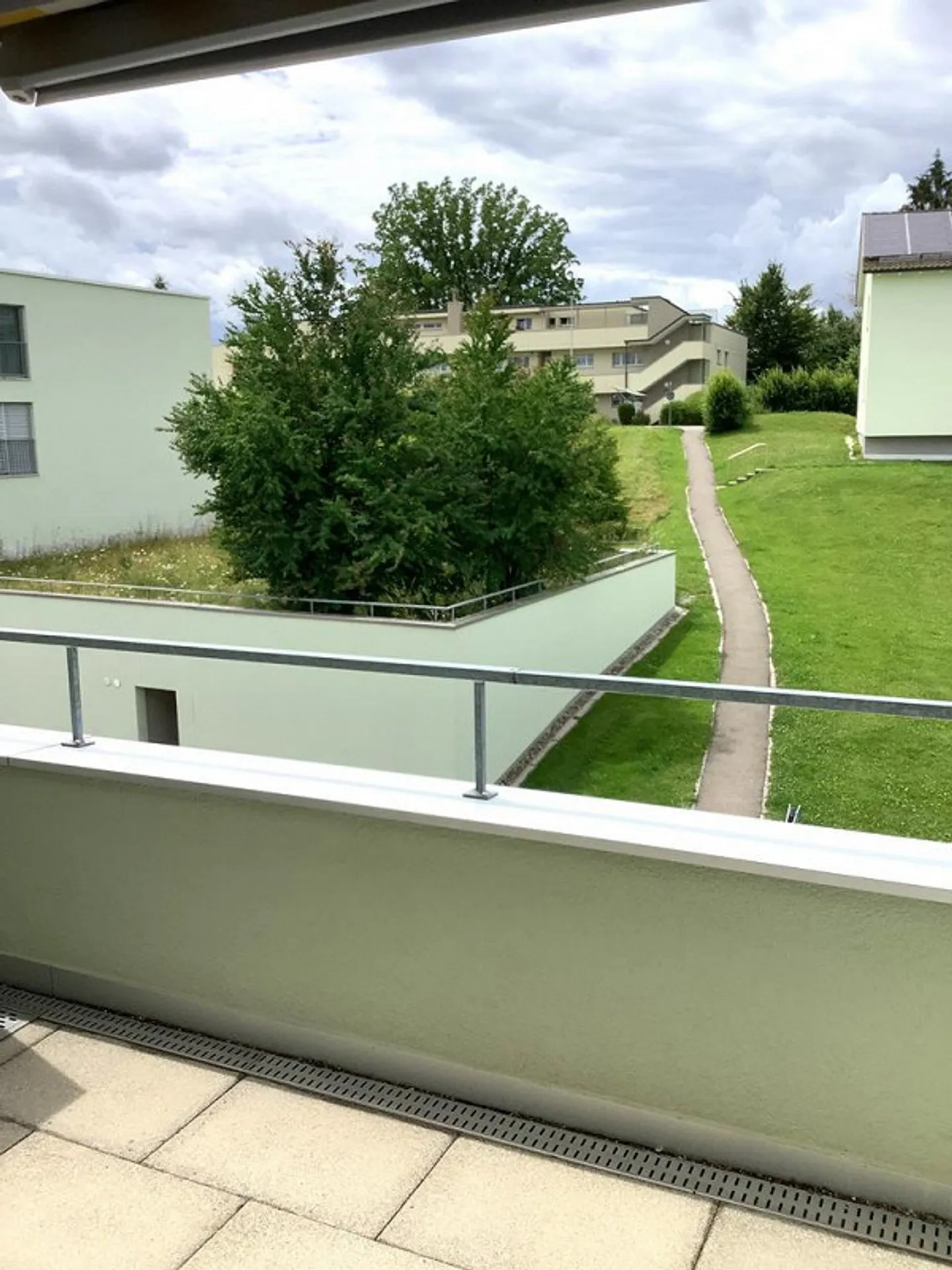 Piccolo ma bello appartamento di 2 stanze - Foto 5 di 7