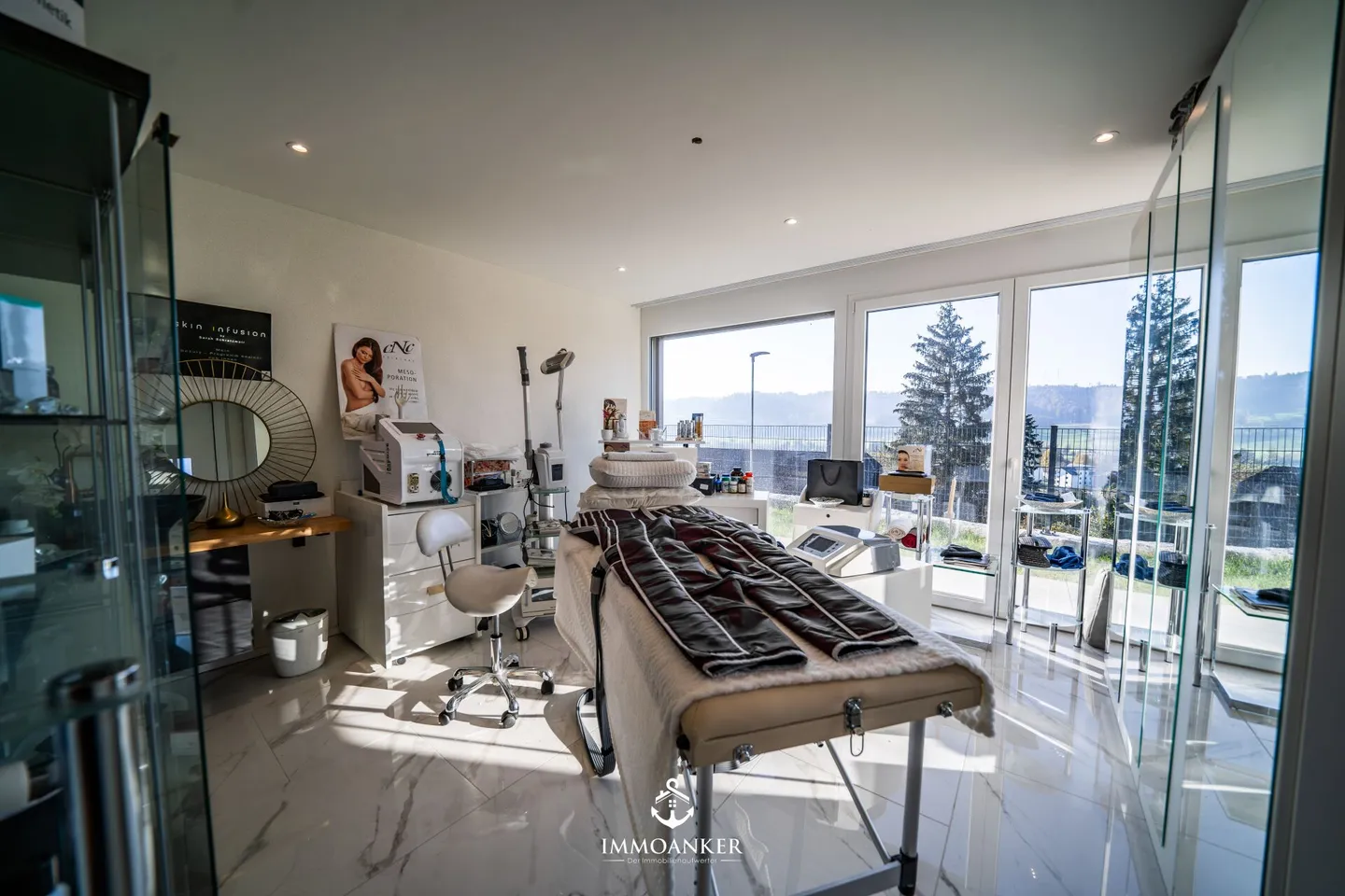 Élégance et modernité réunies - Votre maison exclusive dans un cadre idyllique à Moosleerau - Photo 10 sur 12