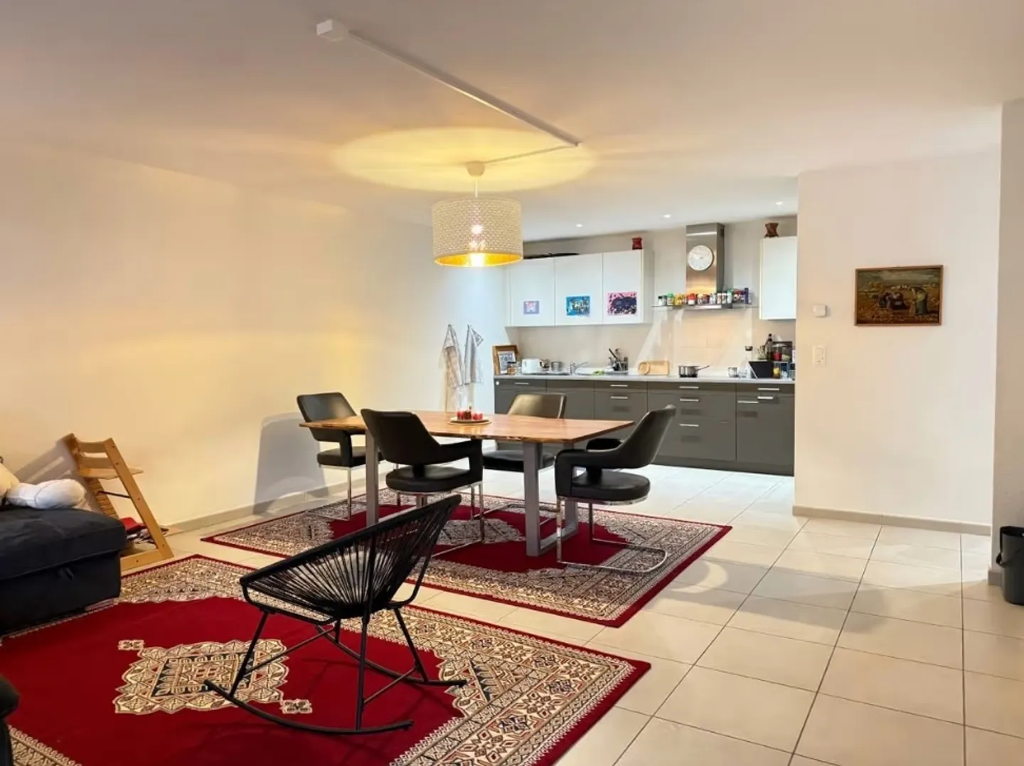 Apartment for rent - Photo 3 of 6