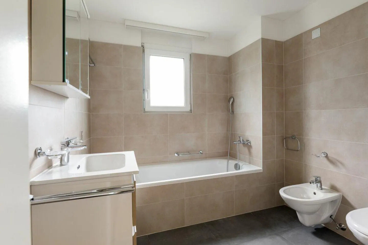 8700, Biasca, Via San Gottardo 40, apartment 4005 - Photo 7 of 11