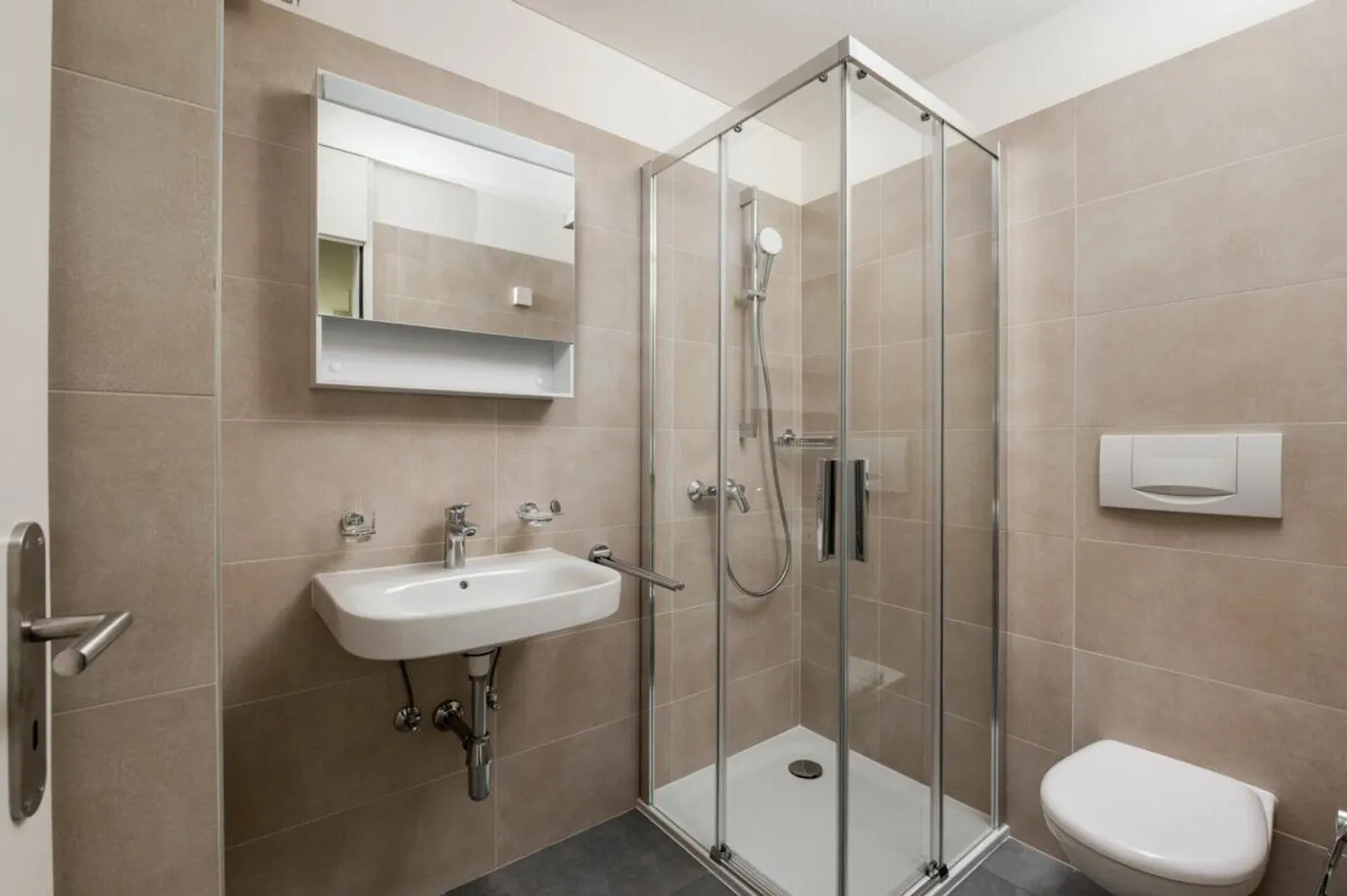 8700, Biasca, Via San Gottardo 40, apartment 4005 - Photo 8 of 11