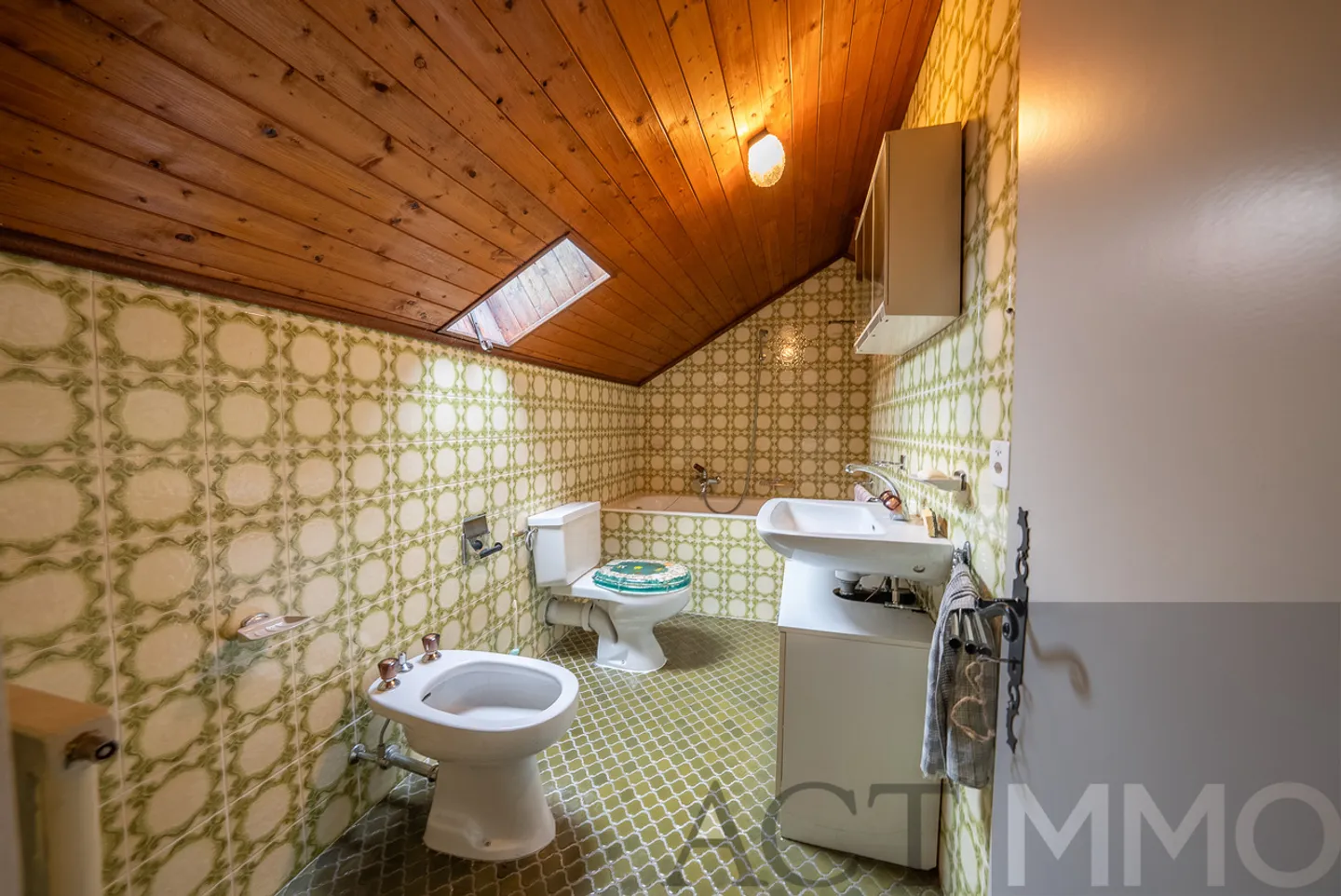 Mansard Studio of 89 m2 in Puplinge - Photo 4 of 7