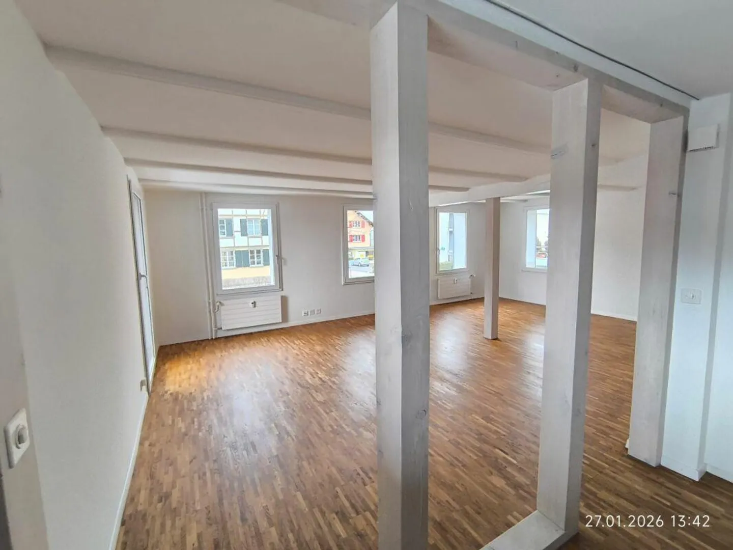 Attractive 3.5-room apartment in the center of Belp - Photo 2 of 18