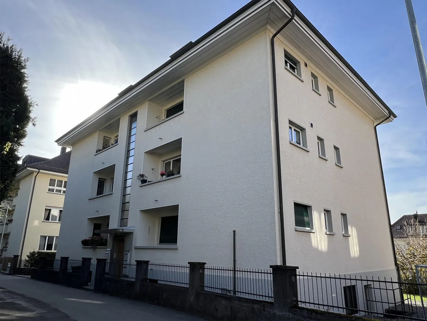 Appartamento affascinante 2.5 stanze con due balconi - Foto 2 di 11