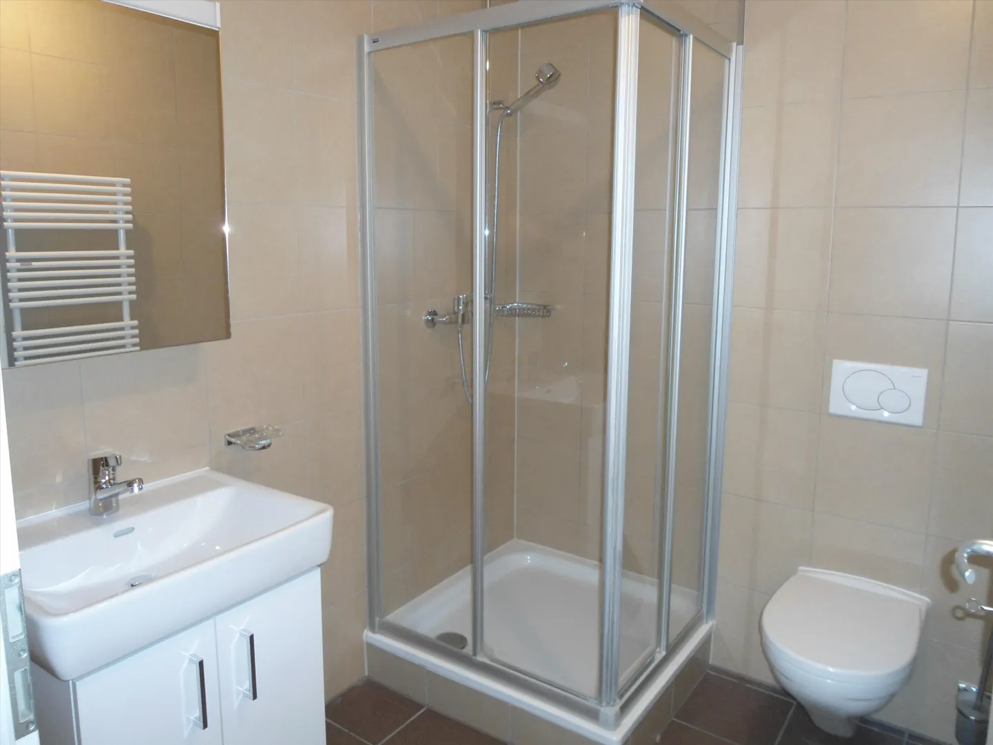 Superbe appartement 5 pièces ensoleillé et au calme - Photo 7 of 9