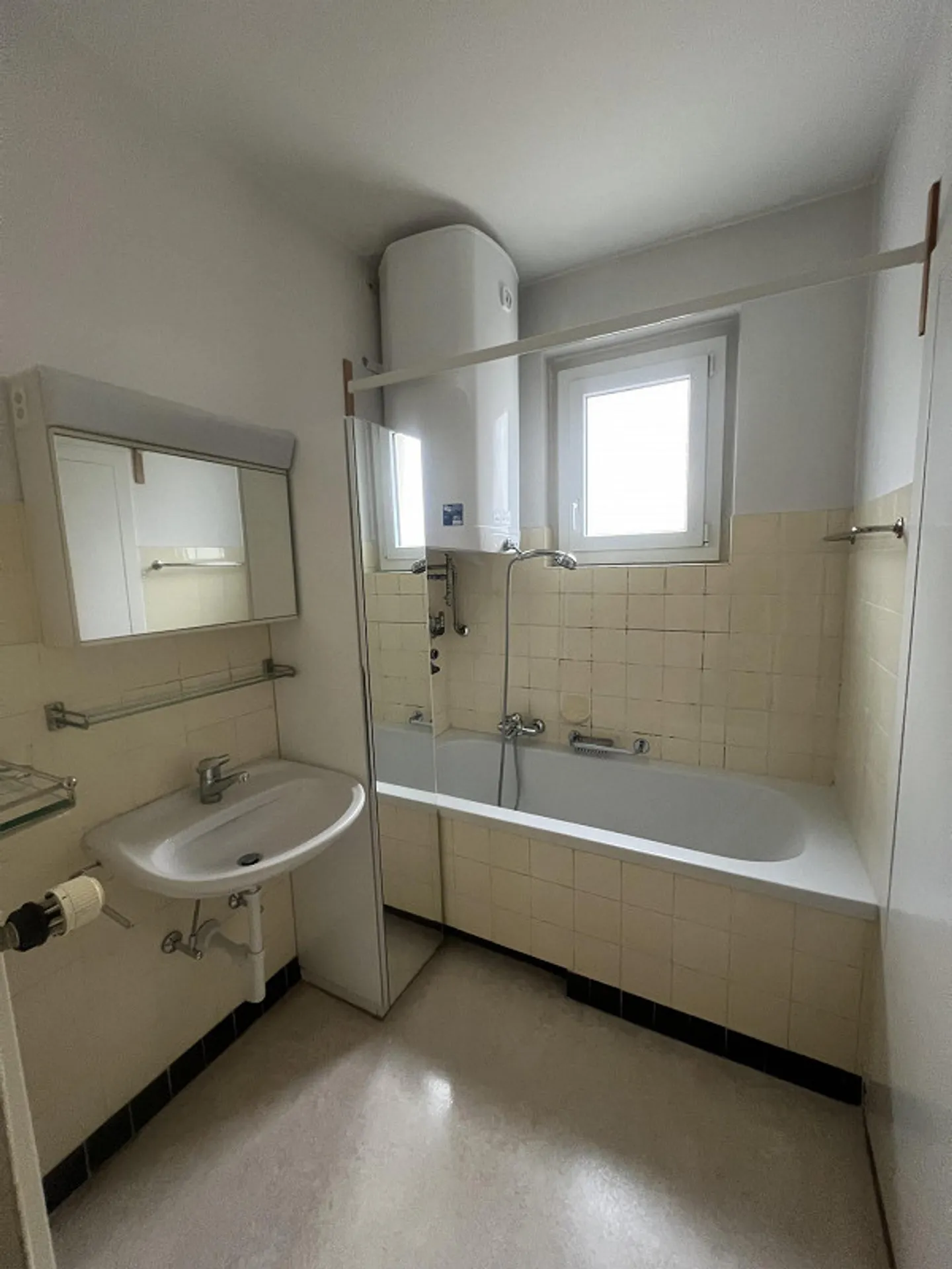 Appartamento affascinante 2.5 stanze con due balconi - Foto 7 di 11