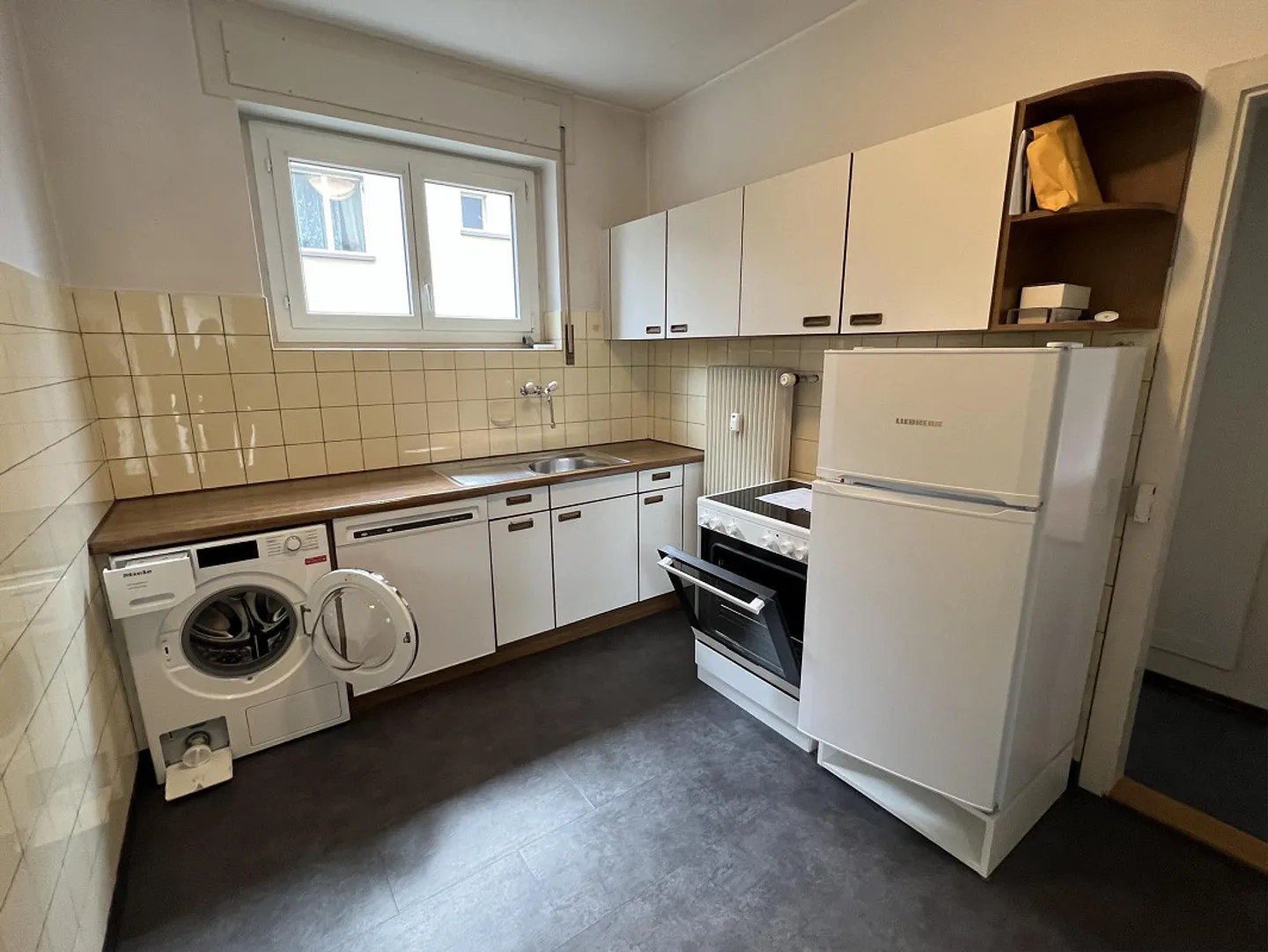 Appartamento affascinante 2.5 stanze con due balconi - Foto 8 di 11