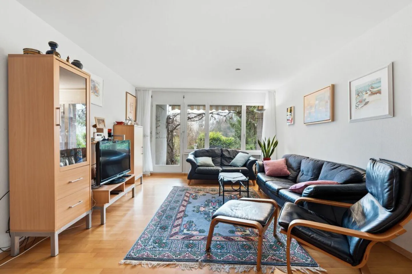 Appartement de jardin de 4,5 pièces confortable et familial dans un emplacement prisé - Photo 1 sur 11