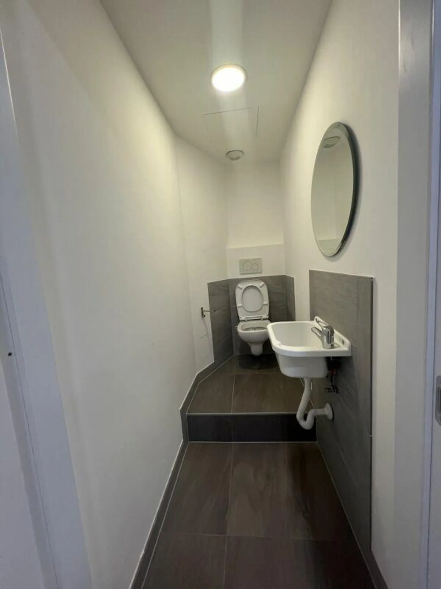 Espaces commerciaux/ Entrepôts modulables de 30 m2 à 200 m2 - Photo 4 sur 6