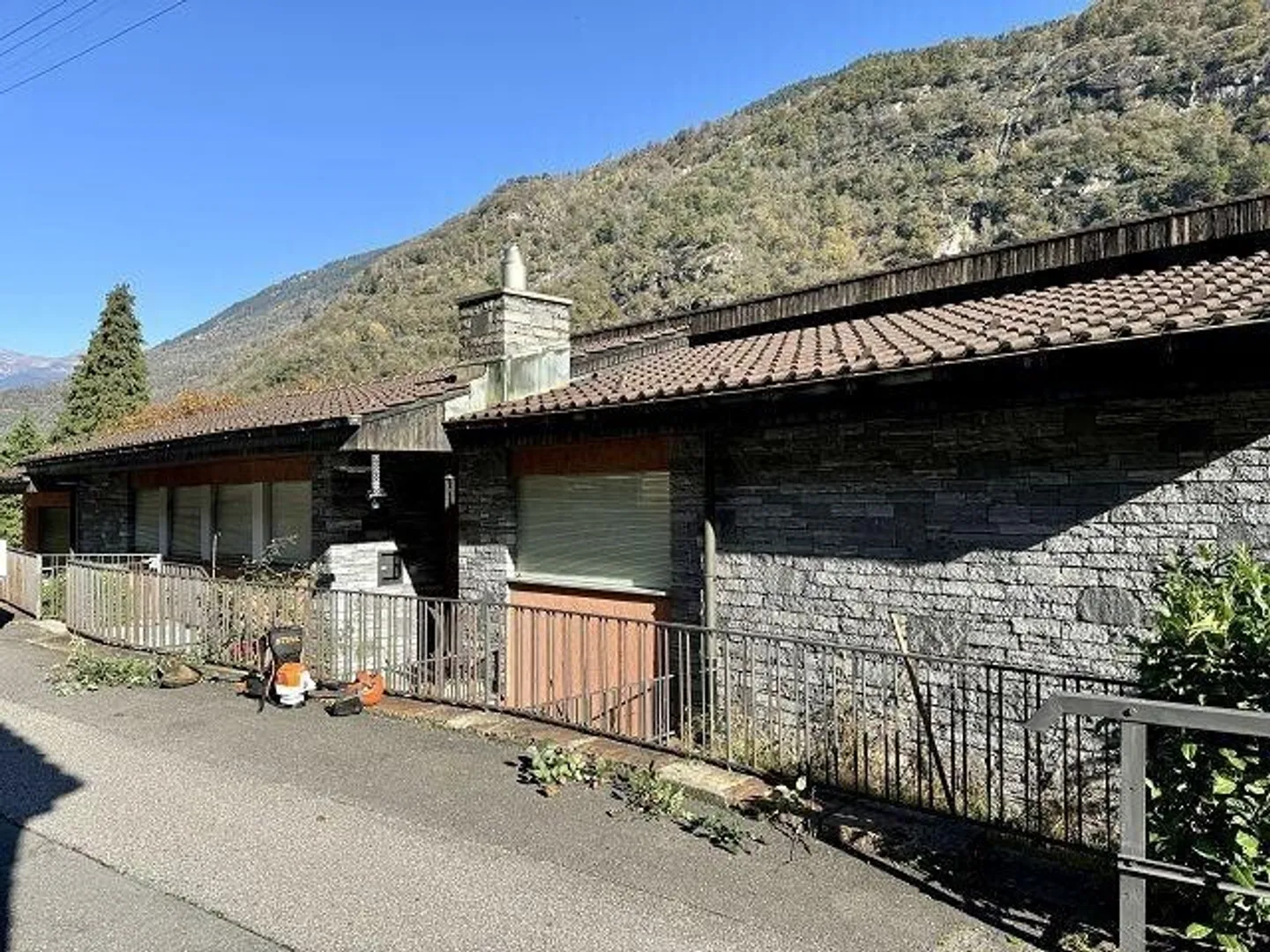 Geräumige Dachwohnung - Foto 1 von 13