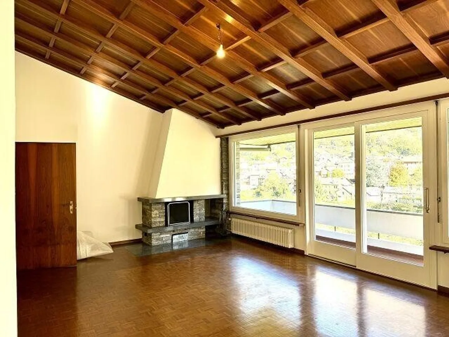 Geräumige Dachwohnung - Foto 3 von 13