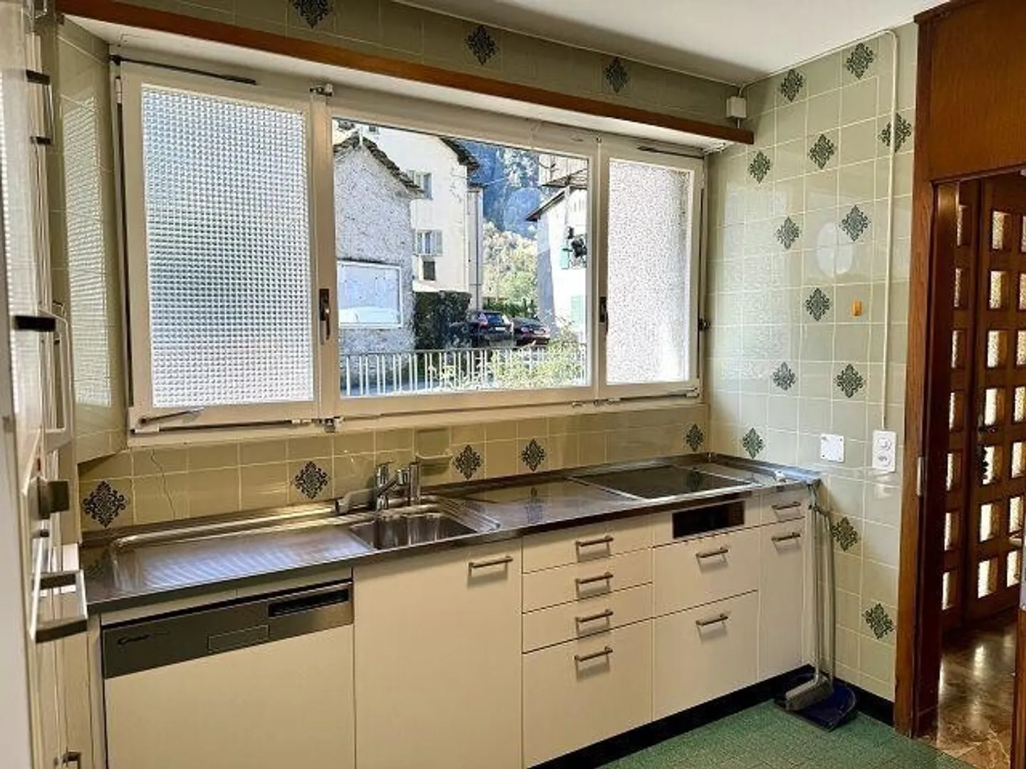 Geräumige Dachwohnung - Foto 6 von 13