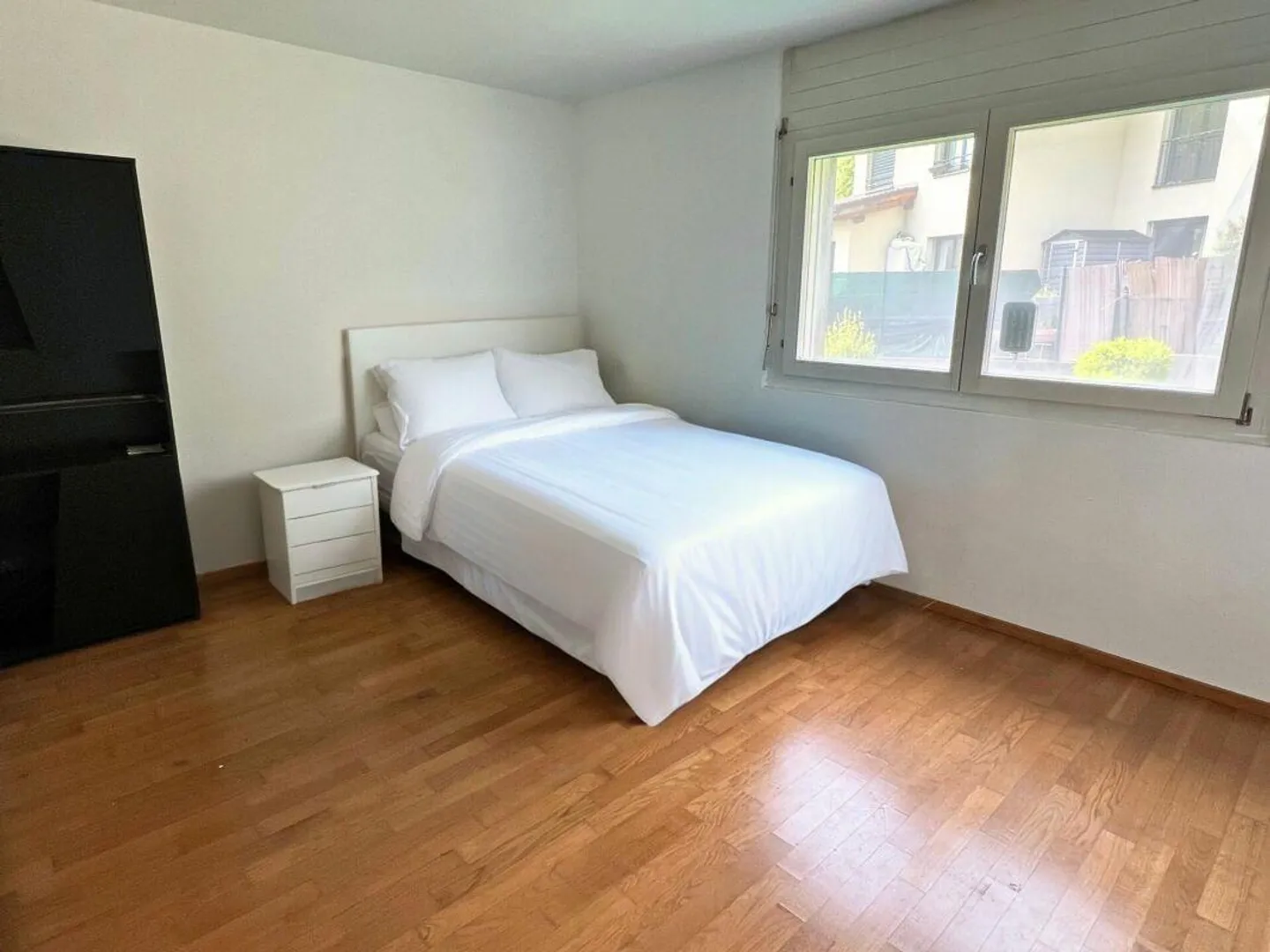 Modern single-family house with terrace and private garden - Photo 6 of 12