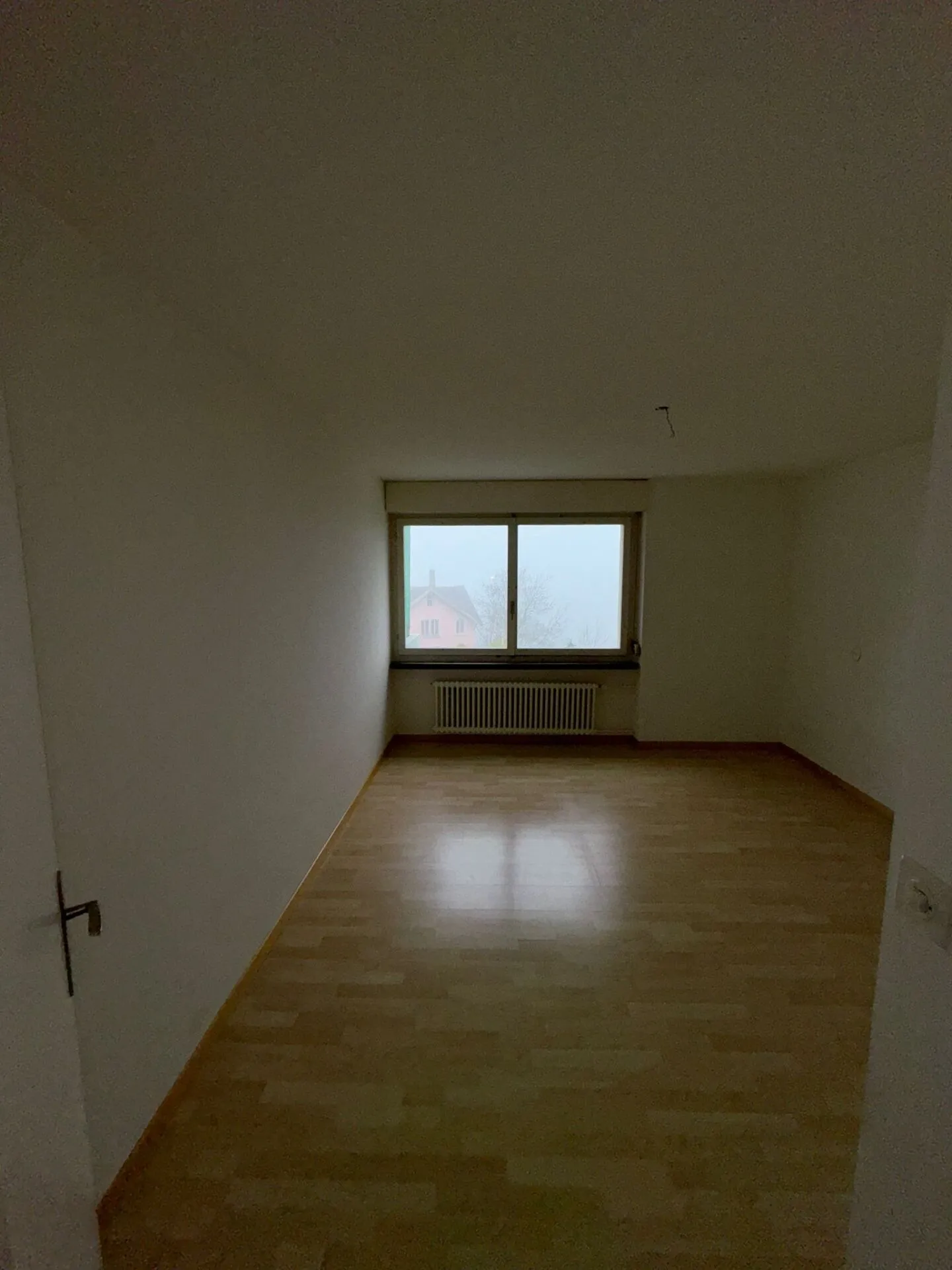 Appartement spacieux de 3,5 pièces avec belle vue - Photo 5 sur 8