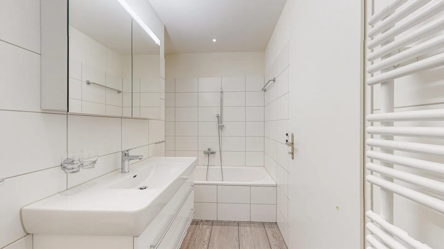 Moderne Wohnung mit Aussenbereich - Foto 7 von 7