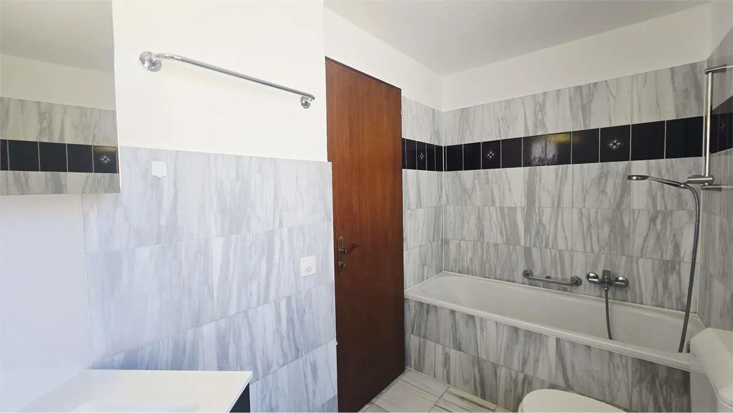 Casa ristrutturata a Vezia - Foto 5 di 13