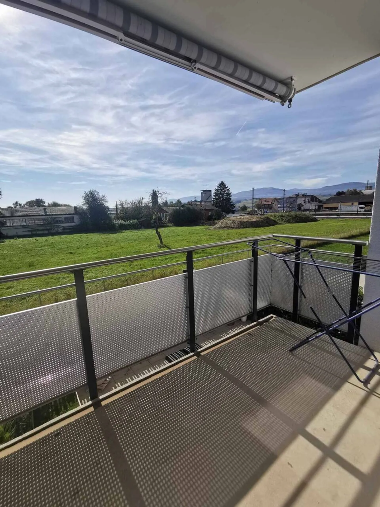 Wunderschöne 3,5-Zimmer-Wohnung mit Balkon, neben dem CFF-Bahnhof, vermietet verkauft - Foto 7 von 8