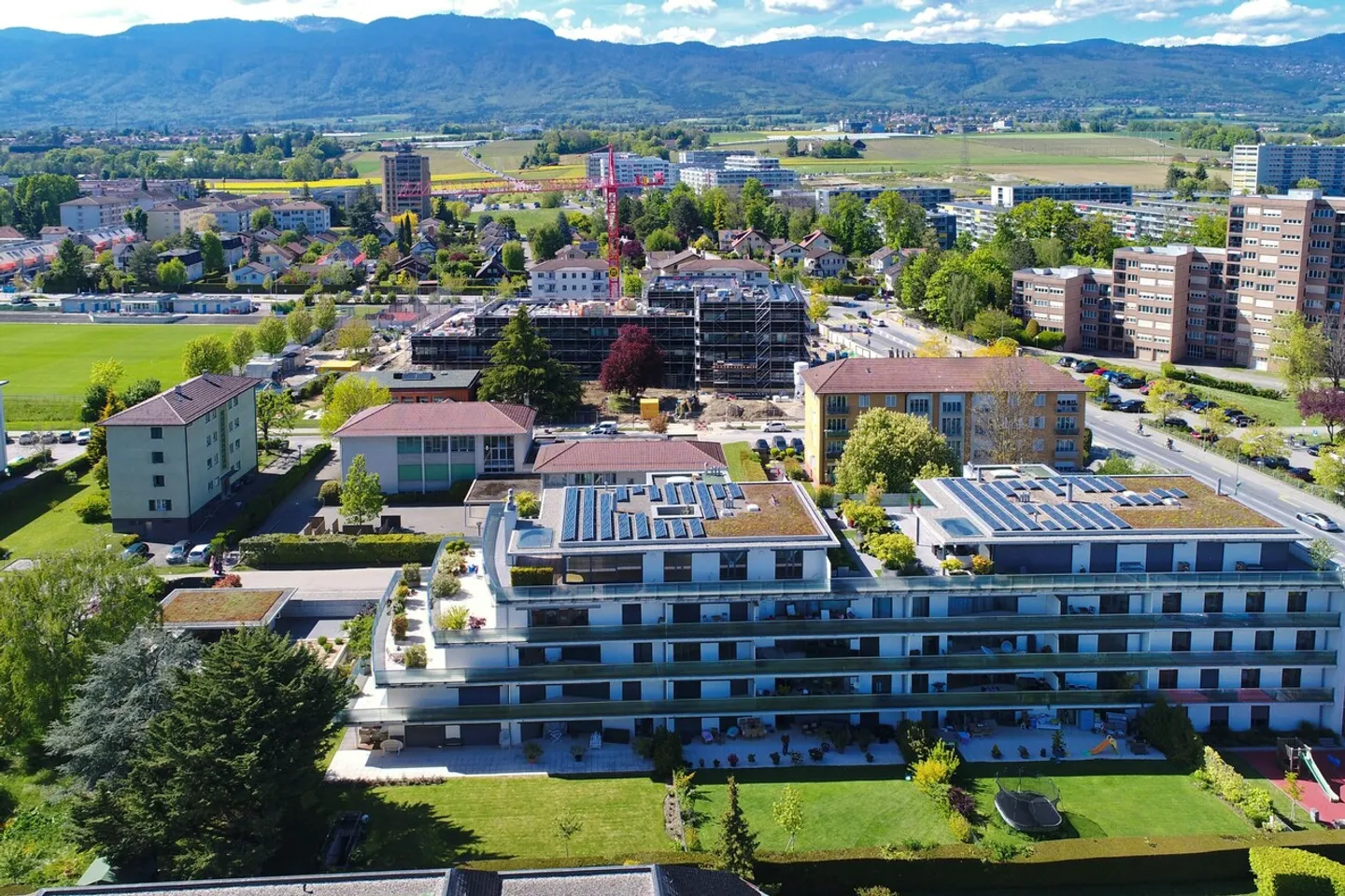 Wunderschöne 4,5-Zimmer-Penthouse in einem Eigentumswohnungsgebäude - Foto 1 von 12