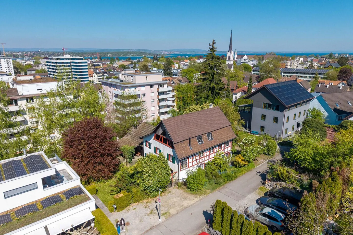 Historisches Fachwerkhaus kernsaniert mit Einliegerwohnung und Ausb... - Photo 2 of 5