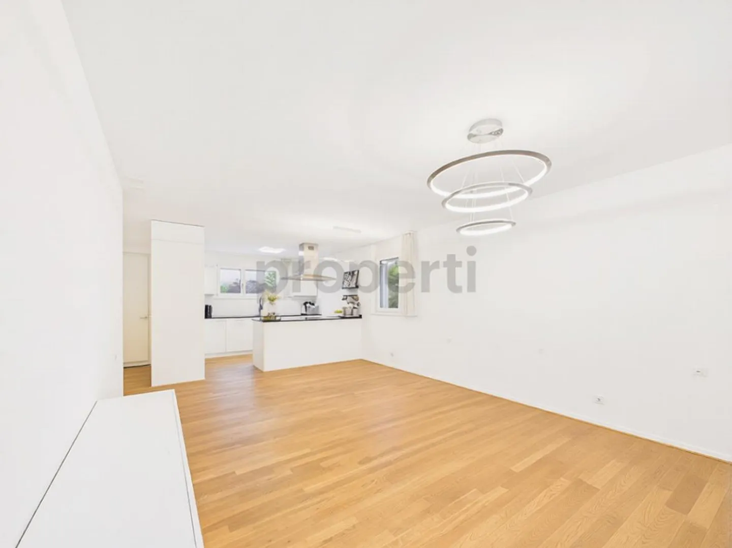 Casa a schiera moderna di 5,5 locali con standard Minergie e parcheggio... - Foto 2 di 13