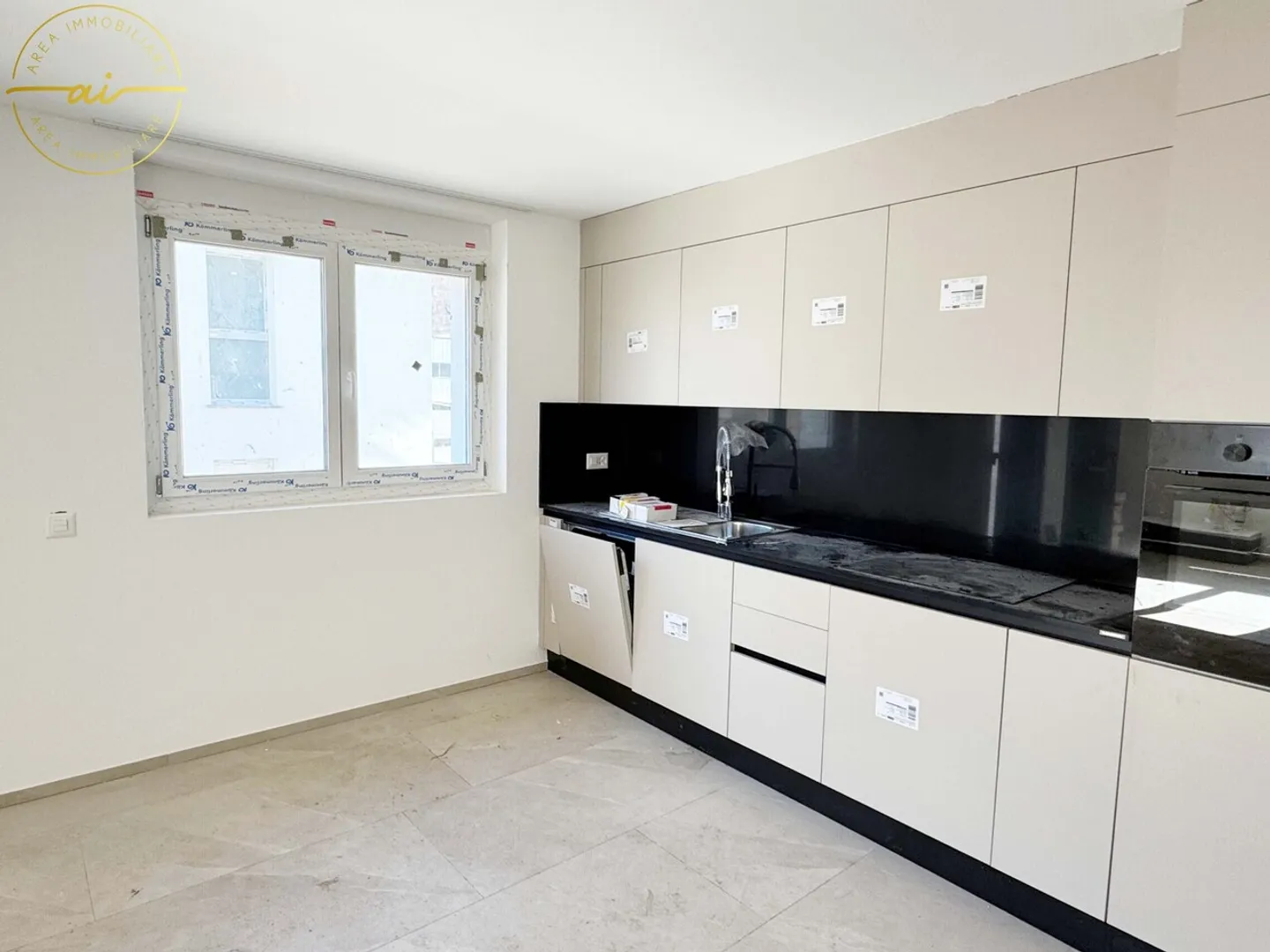 NEWLY BUILT SEMI-DETACHED VILLA WITH TWO APARTMENTS - Photo 5 of 13